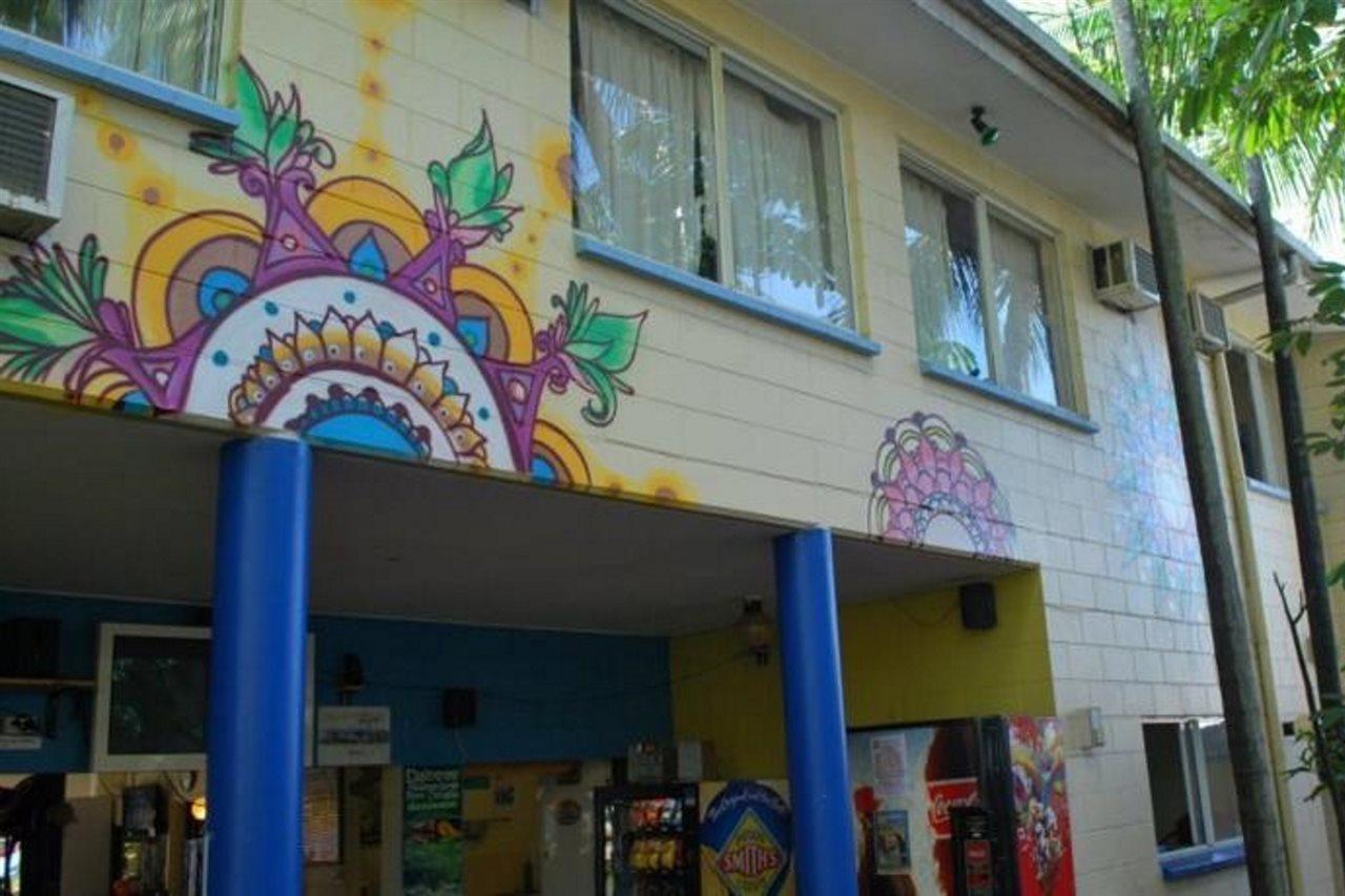 Mad Monkey Village Кэрнс Экстерьер фото
